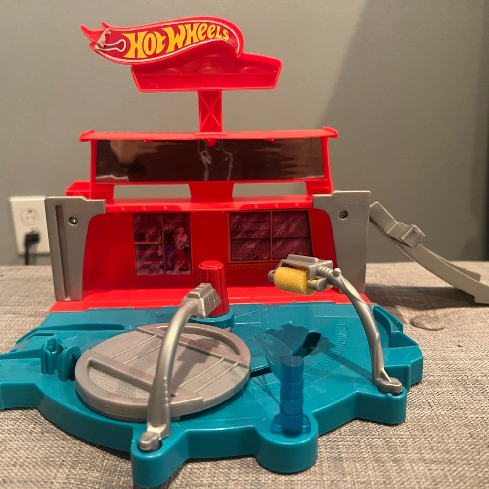 Hot Wheels Playset Car Wash